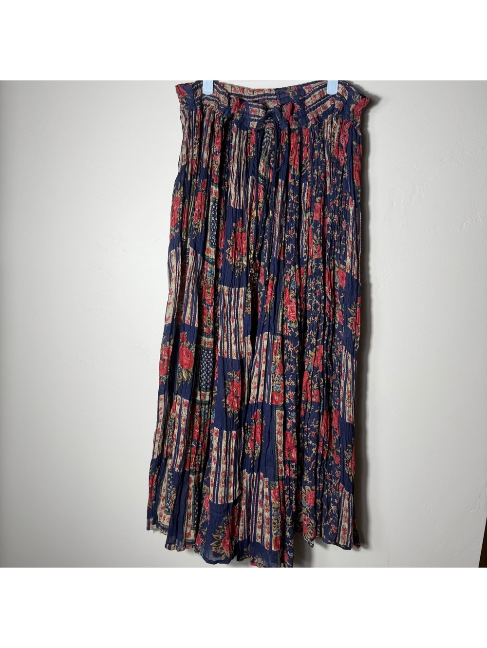 Vintage Boho Floral Pleated Skirt | small